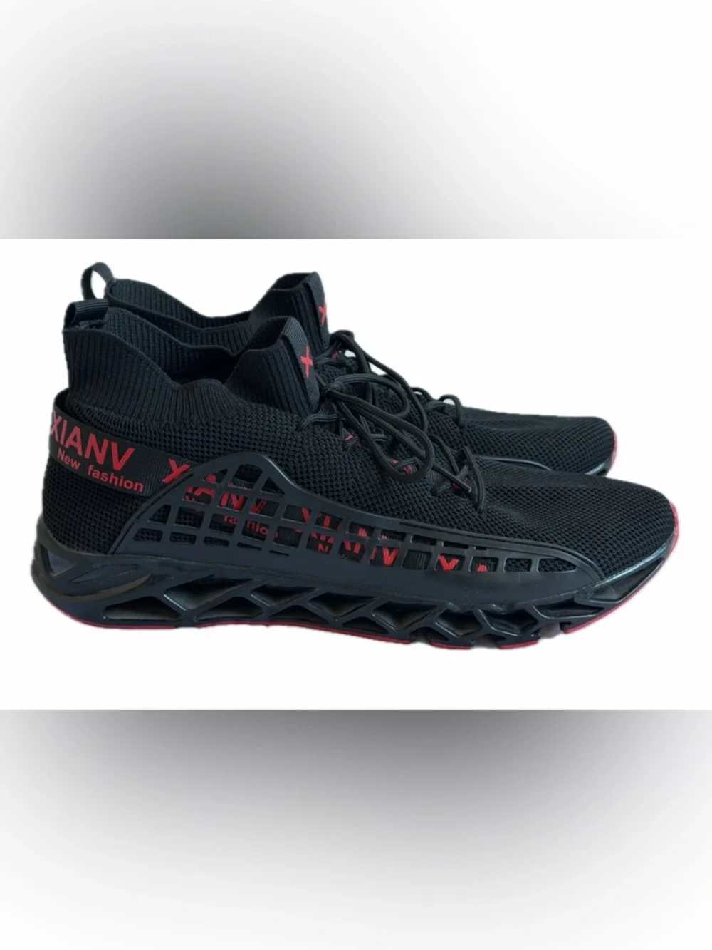 NWOT~ Men’s XIANV Sport Tennis Shoes